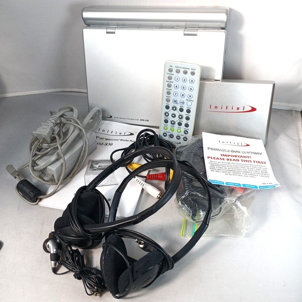 Initial IDM-830 8" Portable Widescreen DVD Player Silver W/Case Logic Working